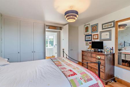 8699567-interior18-800.jpg