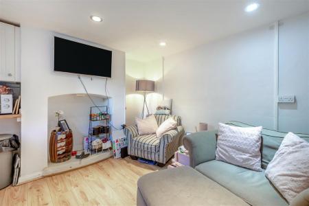 8701108-interior03.jpg