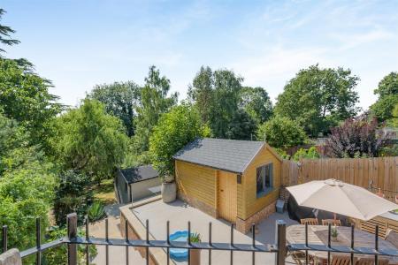 8701108-exterior19.jpg