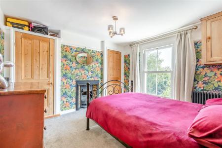 8701108-interior24.jpg