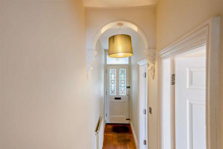 8701828-interior18-800.jpg