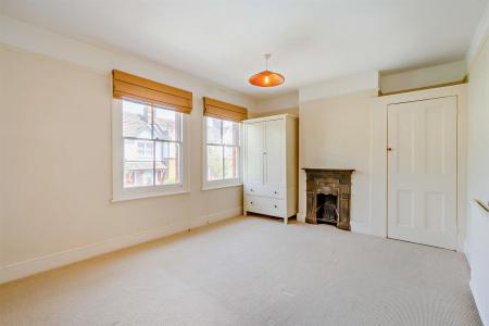 8701828-interior26-800.jpg