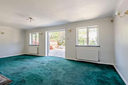 8703319-interior03-800.jpg