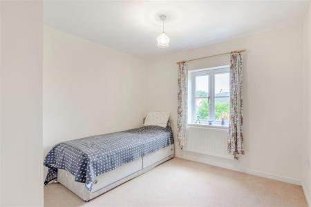 8520324-interior15.jpg