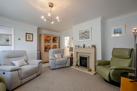 8703719-interior14-800.jpg