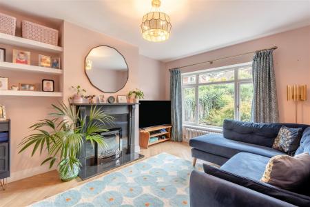 8703859-interior15.jpg
