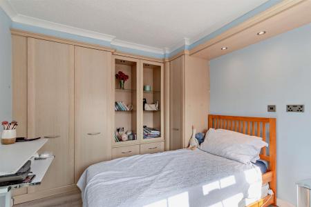 8703606-interior08-800.jpg
