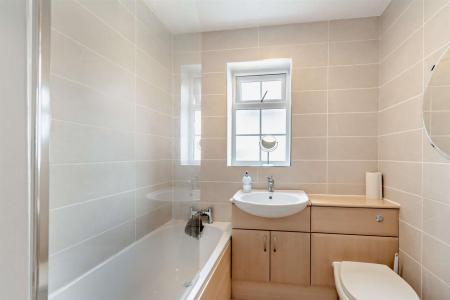 8703606-interior11-800.jpg
