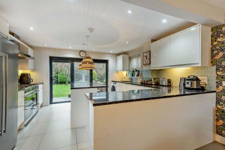 8678476-interior10-800.jpg