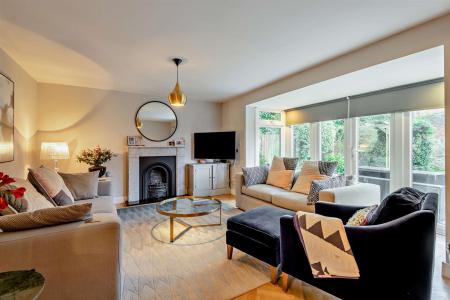 8678476-interior02-800.jpg