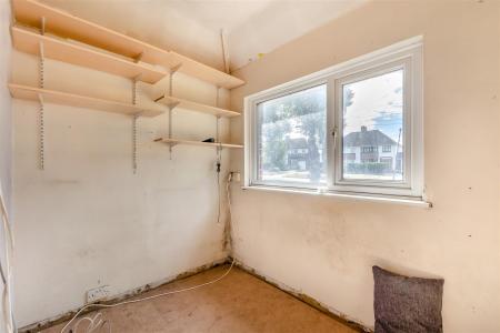 8705680-interior18.jpg