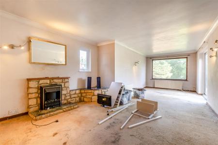 8705680-interior04.jpg