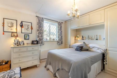8706340-interior11.jpg