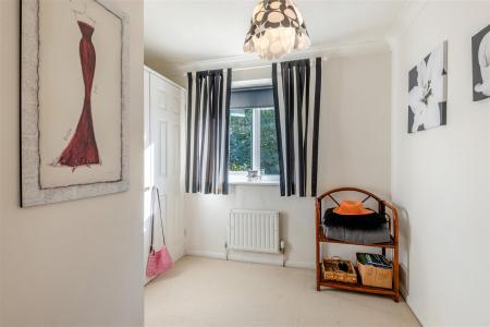 8706340-interior16.jpg