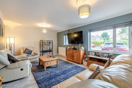 8650248-interior10.jpg