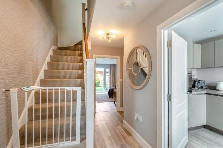 8652976-interior08.jpg