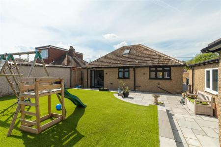 Rear Garden..jpg