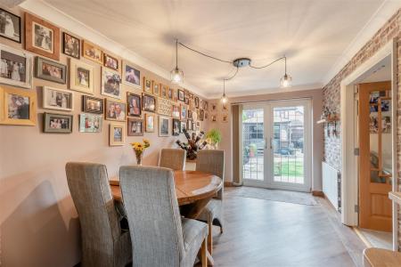 8657719-interior20.jpg