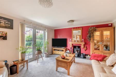 8657719-interior18.jpg