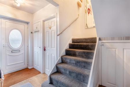 8666996-interior04.jpg