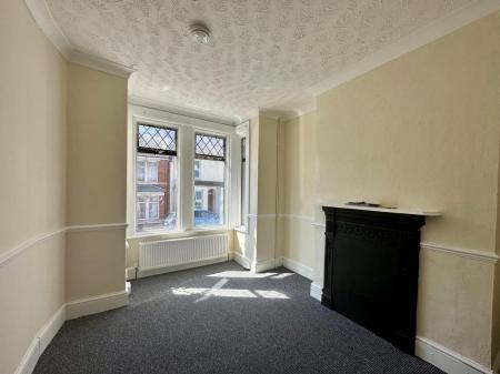 thumbnail_Living Room 2.jpg