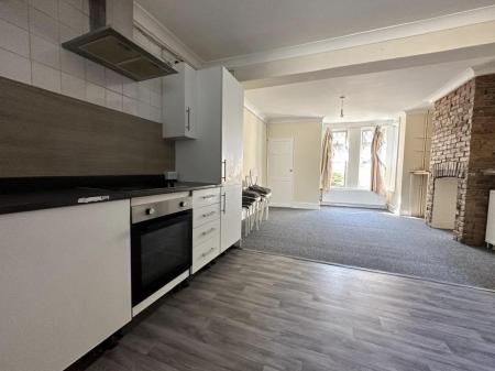 thumbnail_Kitchen Diner.jpg