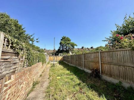 thumbnail_Garden 2.jpg