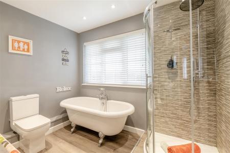 8680809-interior28.jpg