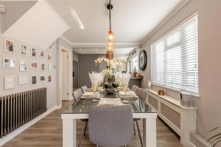 8680809-interior04.jpg