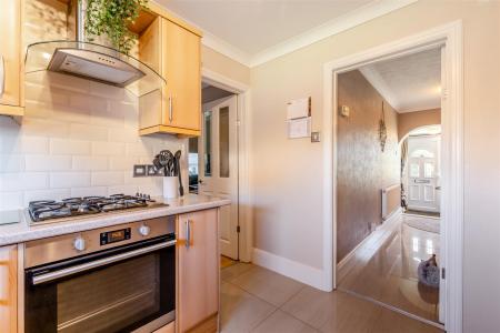 8682876-interior11.jpg