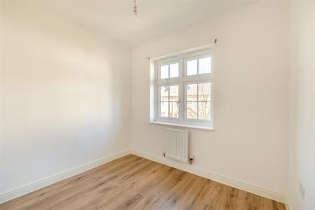 8683106-interior18.jpg