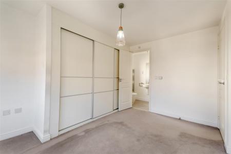 8683106-interior23.jpg
