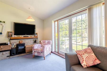 8687430-interior27.jpg