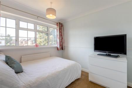 8687430-interior14.jpg