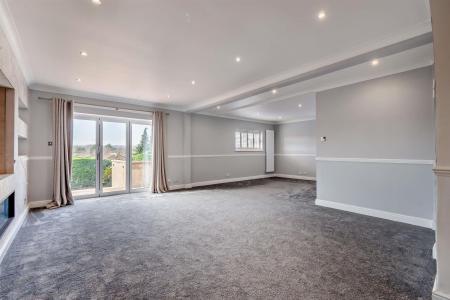 8588881-interior11-800.jpg