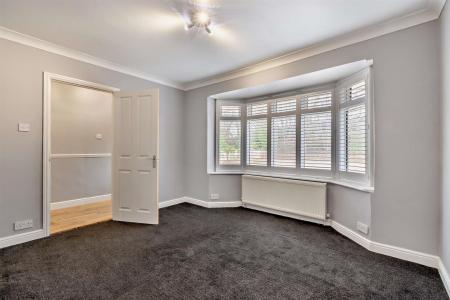 8588881-interior02-800.jpg