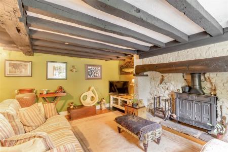 8654185-interior09.jpg