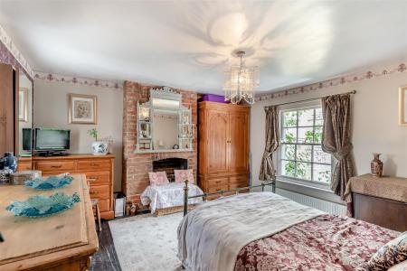 8654185-interior18.jpg