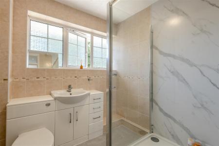 8694920-interior22.jpg