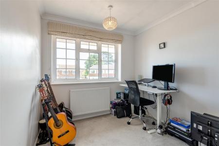8694920-interior20.jpg