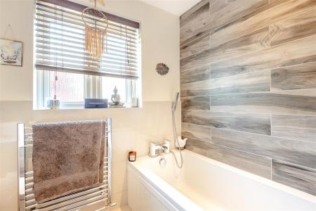8694519-interior14.jpg