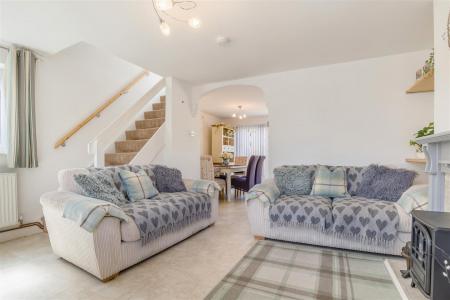 8697118-interior03.jpg