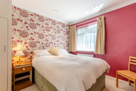 8694112-interior20.jpg