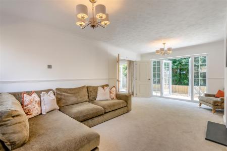 8697407-interior03.jpg