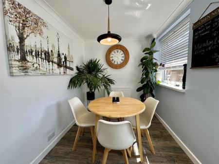 Dining Area.jpg