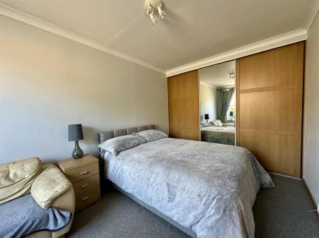 Bedroom 4.jpg