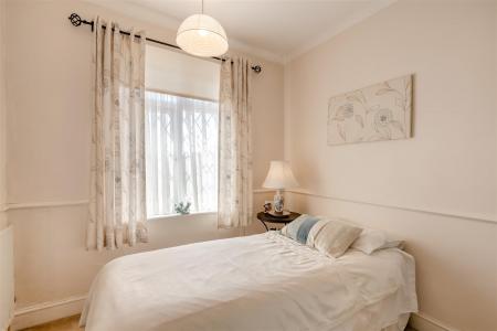 8698866-interior06.jpg