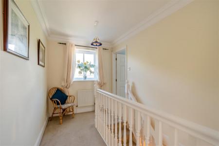 8701061-interior22.jpg