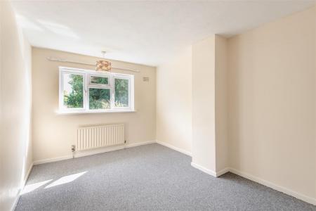 8701809-interior22.jpg
