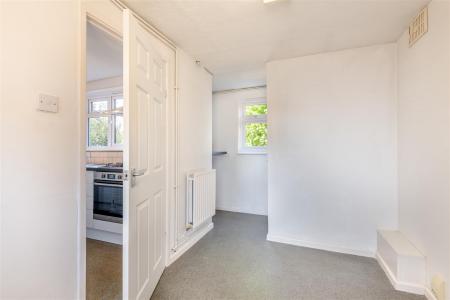 8701809-interior03.jpg